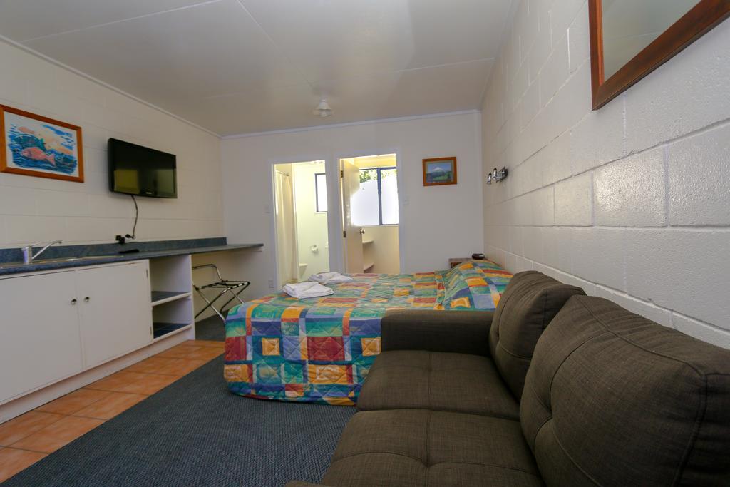 New Plymouth Top 10 Holiday Park Szoba fotó