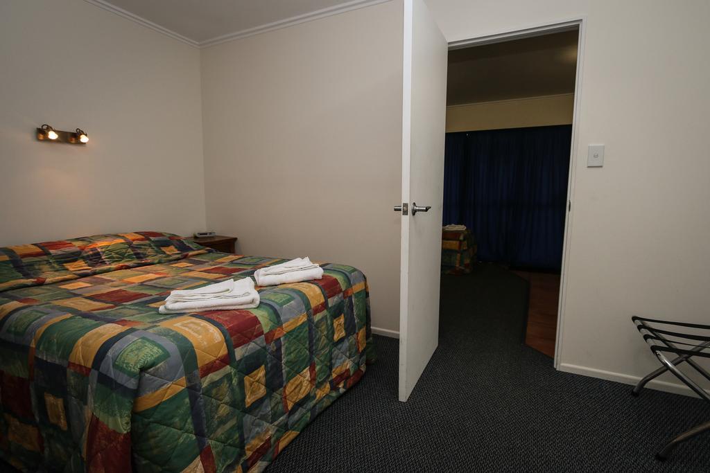 New Plymouth Top 10 Holiday Park Szoba fotó